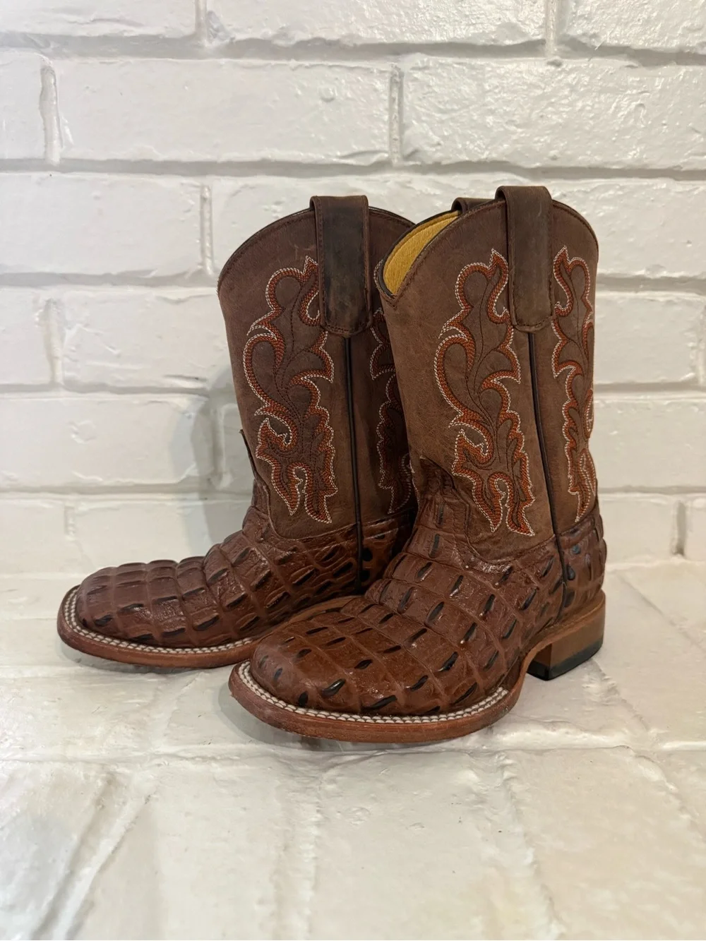 HP brown croc